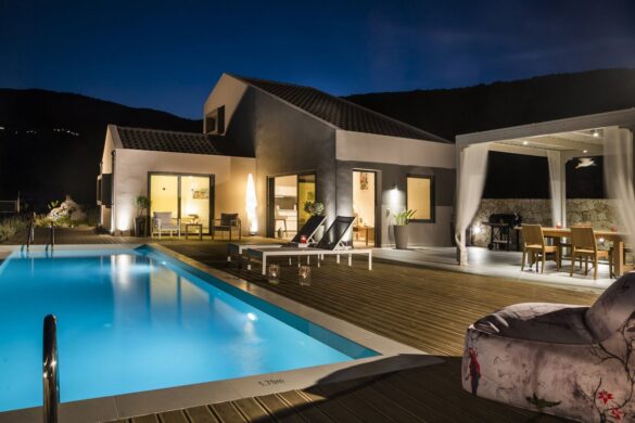 Night-outdoor-villa-Ilia3-small